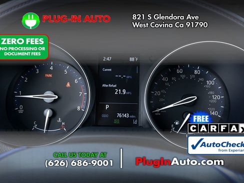 Used 2020 Toyota C-HR XLE FWD image 17