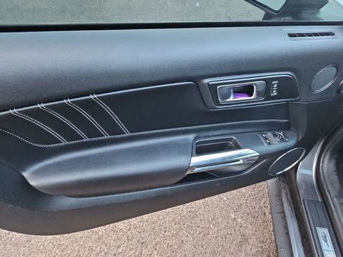 Used 2020 Ford Mustang Premium image 13