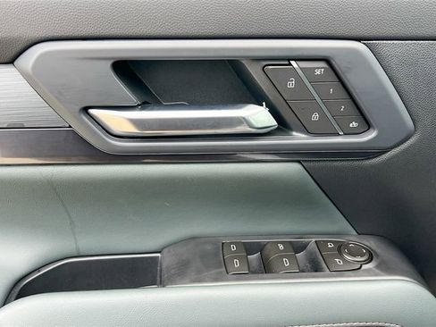 New 2026 GMC Terrain AT4 w/ Convenience Package III AWD/4WD image 13