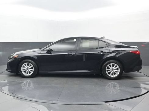 Used 2026 Toyota Camry LE FWD image 21