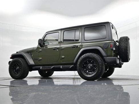 Used 2020 Jeep Wrangler Unlimited Willys image 36