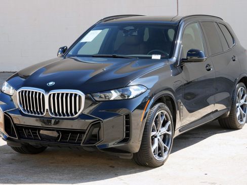 Used 2024 BMW X5 xDrive50e w/ M Sport Package AWD/4WD image 54