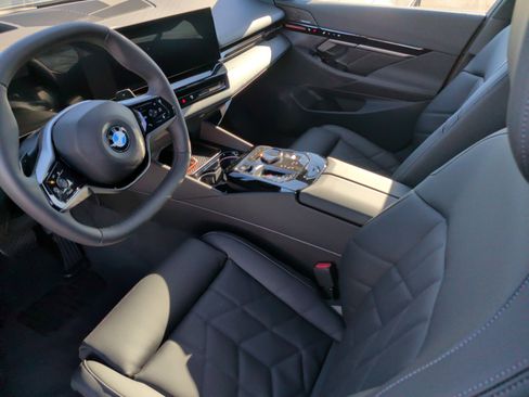 New 2026 BMW 530i w/ Premium Package image 26