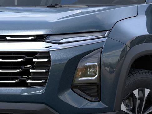 New 2027 Chevrolet Equinox LT w/ Convenience Package II FWD image 10