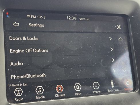Used 2019 Jeep Cherokee Latitude w/ Popular Appearance Group AWD/4WD image 6
