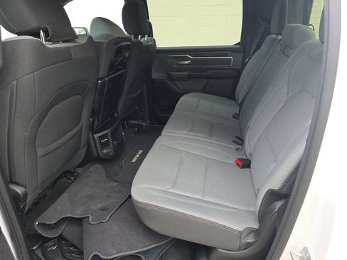 Used 2022 RAM 1500 Big Horn AWD/4WD image 4