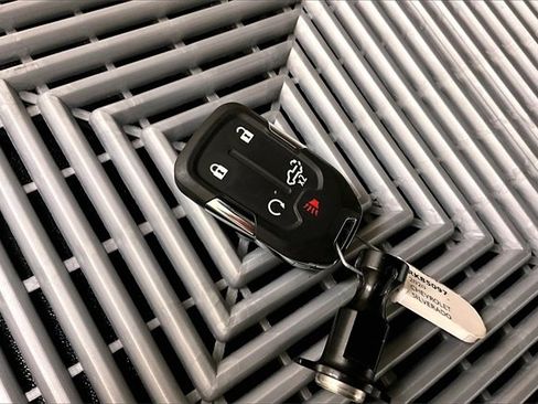 Used 2020 Chevrolet Silverado 2500 LT w/ Convenience Package image 10