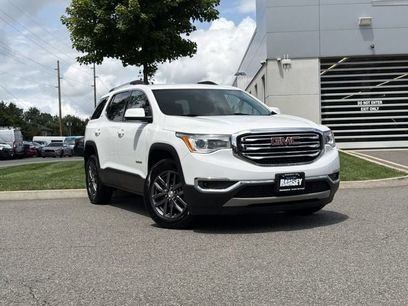 Used 2019 GMC Acadia SLT w/ LPO, Floor Liner Package