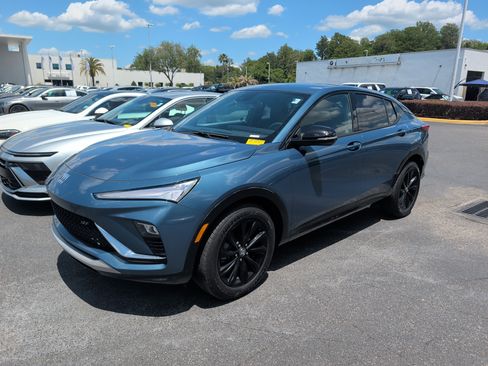 Used 2024 Buick Envista Sport Touring w/ Convenience II Package FWD image 3