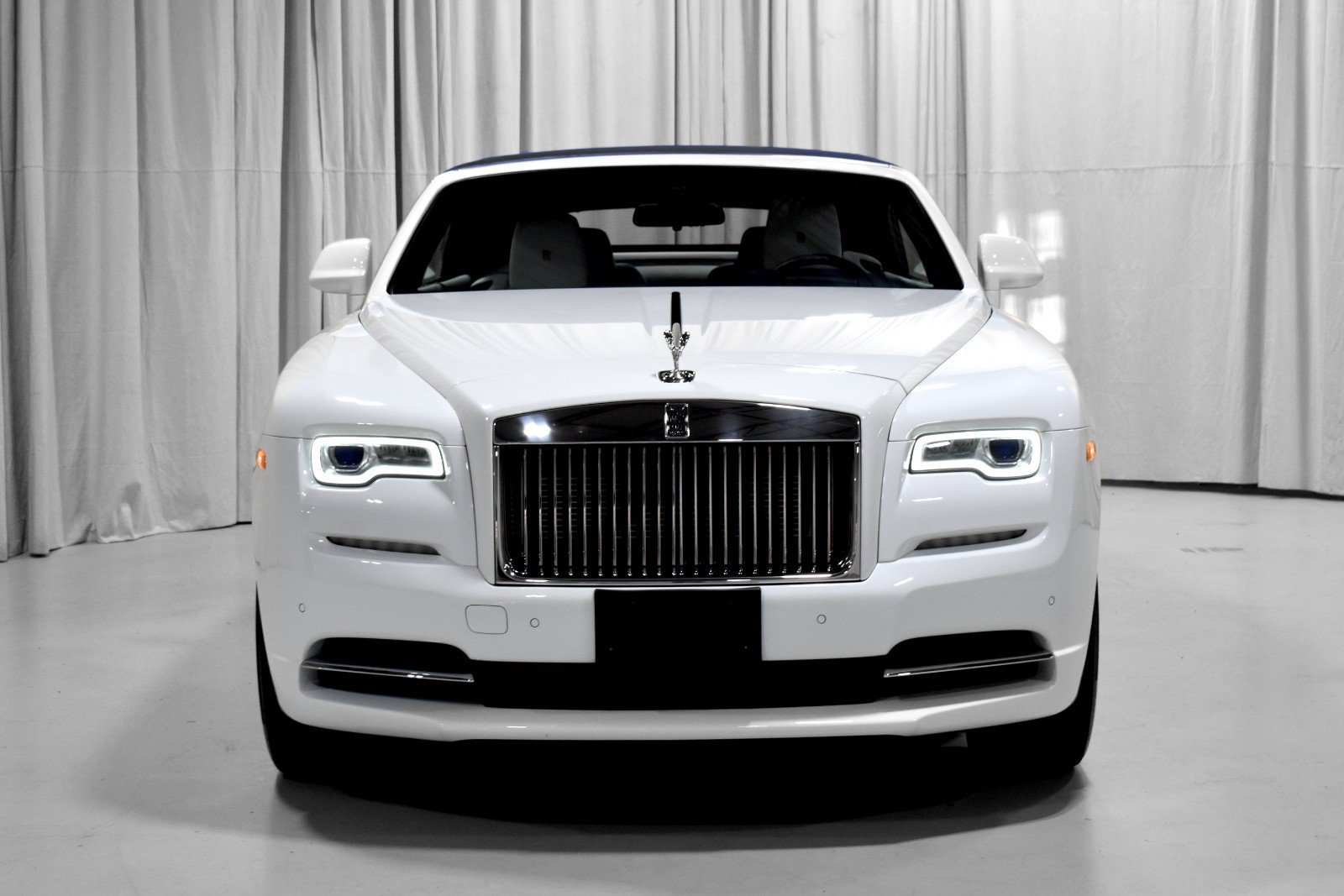 Certified 2020 Rolls-Royce Dawn RWD image 11