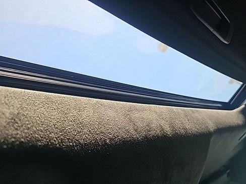 Certified 2024 GMC Sierra 1500 AT4X w/ AT4X AEV Edition image 22