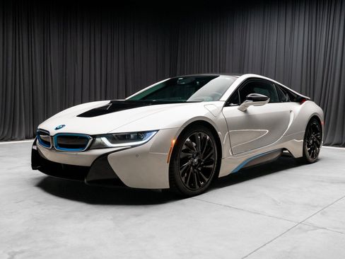 Used 2015 BMW i8 image 20