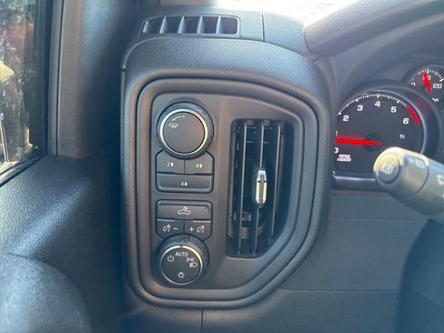 Used 2025 Chevrolet Silverado 2500 W/T image 14