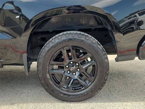 Used 2023 Chevrolet Silverado 1500 Custom w/ LPO, Dark Essentials Package RWD image 31