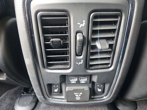 Used 2014 Jeep Grand Cherokee Overland w/ Advanced Technology Group AWD/4WD image 13