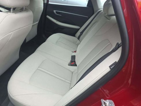 Used 2025 Hyundai Sonata SEL FWD image 7