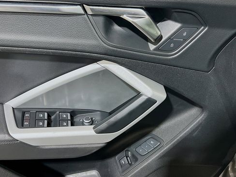 Used 2023 Audi Q3 2.0T Premium image 13