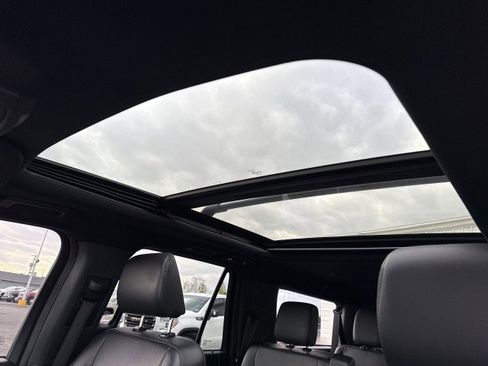 Used 2021 Ford Expedition Max XLT image 16