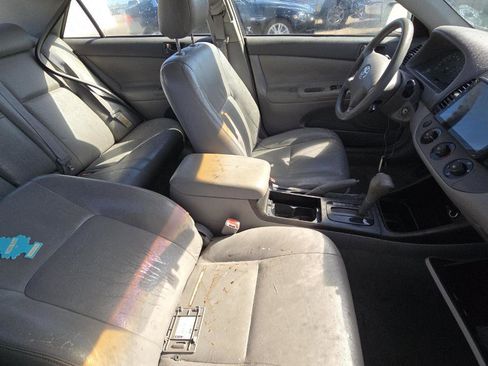 Used 2004 Toyota Camry SE image 8
