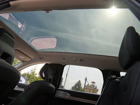 New 2025 Volvo EX90 Ultra image 23