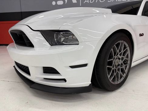 Used 2013 Ford Mustang GT Premium w/ Comfort Pkg image 4