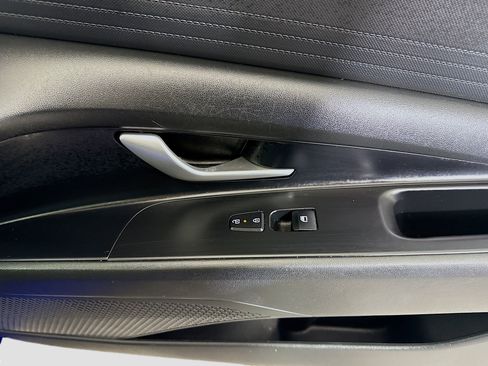 Used 2024 Hyundai Elantra SE image 30