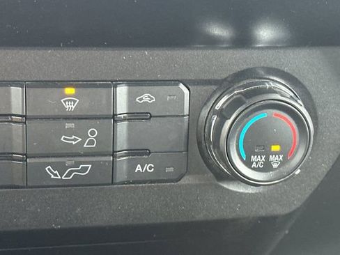 Used 2020 Ford F150 XLT image 29