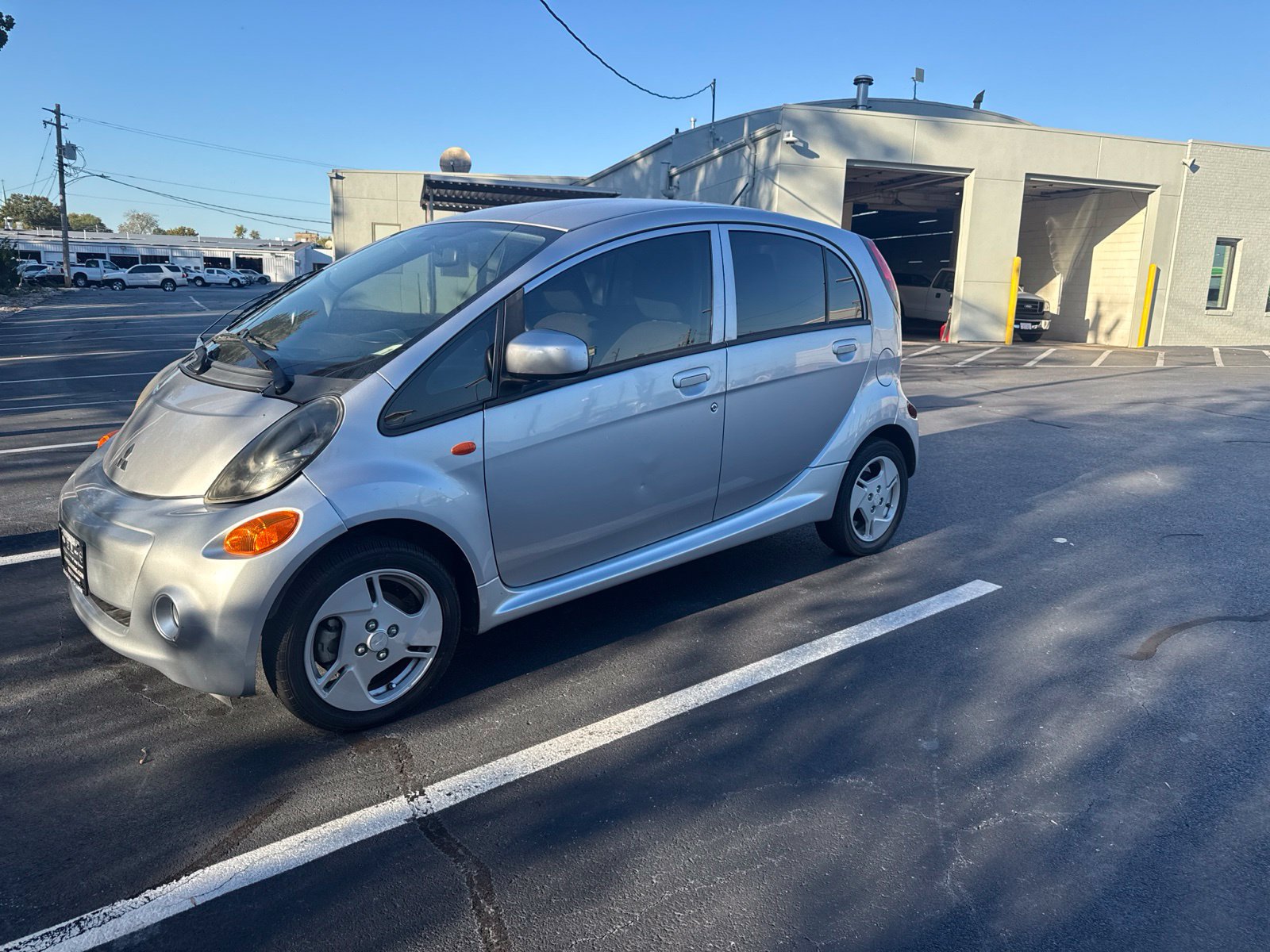 Used 2012 Mitsubishi i SE RWD image 1