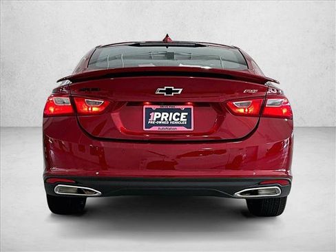 Used 2025 Chevrolet Malibu RS FWD image 4