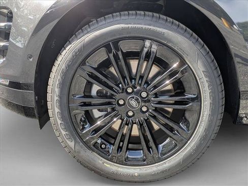 New 2026 Land Rover Range Rover Evoque Hoxton AWD/4WD image 10
