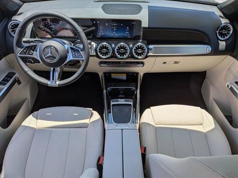 New 2026 Mercedes-Benz GLB 250 image 13