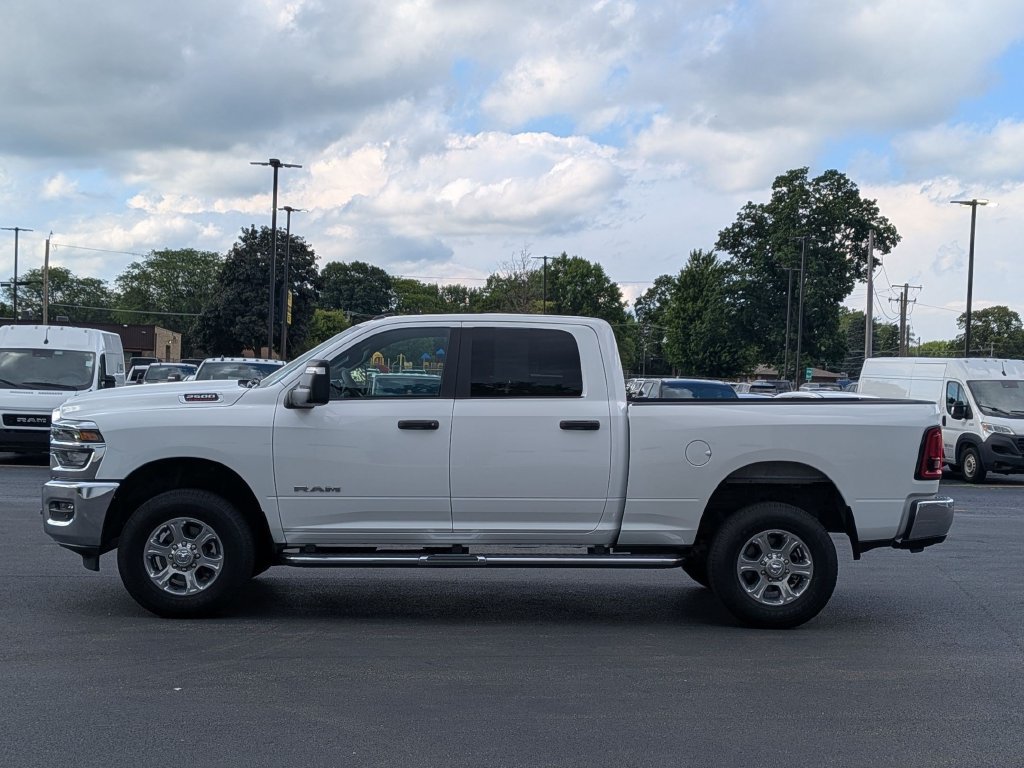 Used 2026 RAM 2500 Big Horn AWD/4WD image 4