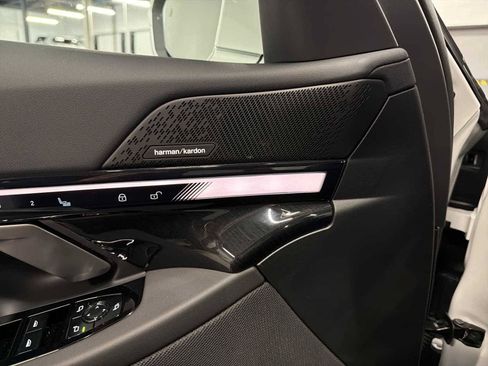 New 2027 BMW 530i xDrive AWD/4WD image 13