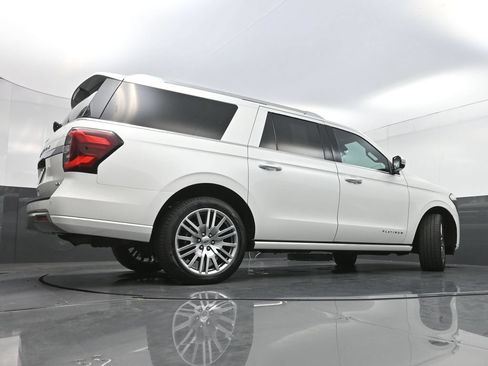 Used 2023 Ford Expedition Max Platinum AWD/4WD image 31