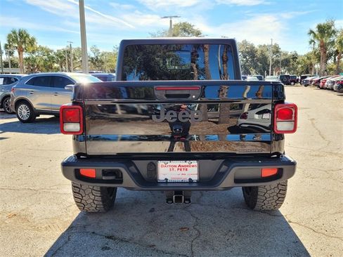 Certified 2021 Jeep Gladiator Sport image 8