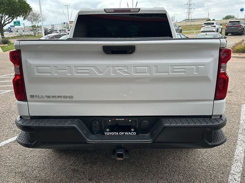 Used 2022 Chevrolet Silverado 1500 W/T w/ WT Value Package image 4