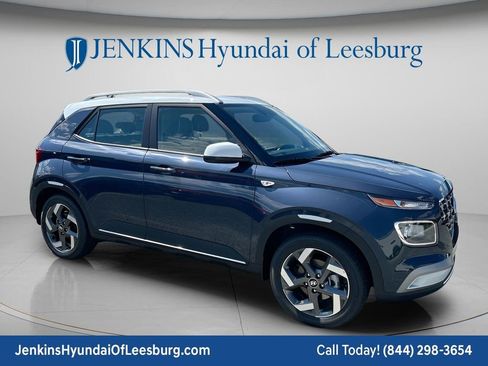 New 2026 Hyundai Venue SEL FWD image 1