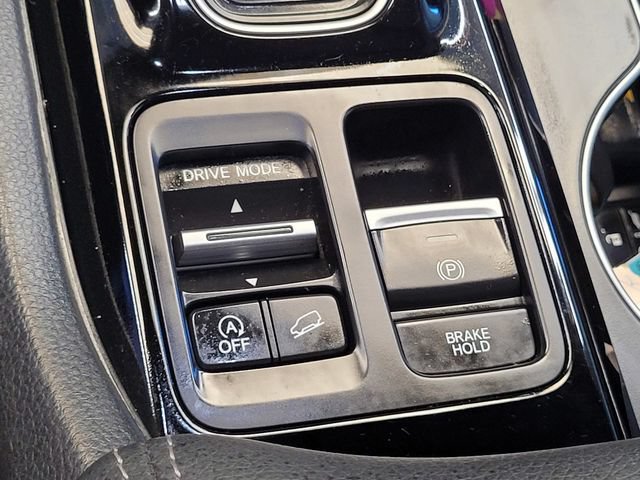 Used 2025 Honda Pilot Touring image 15