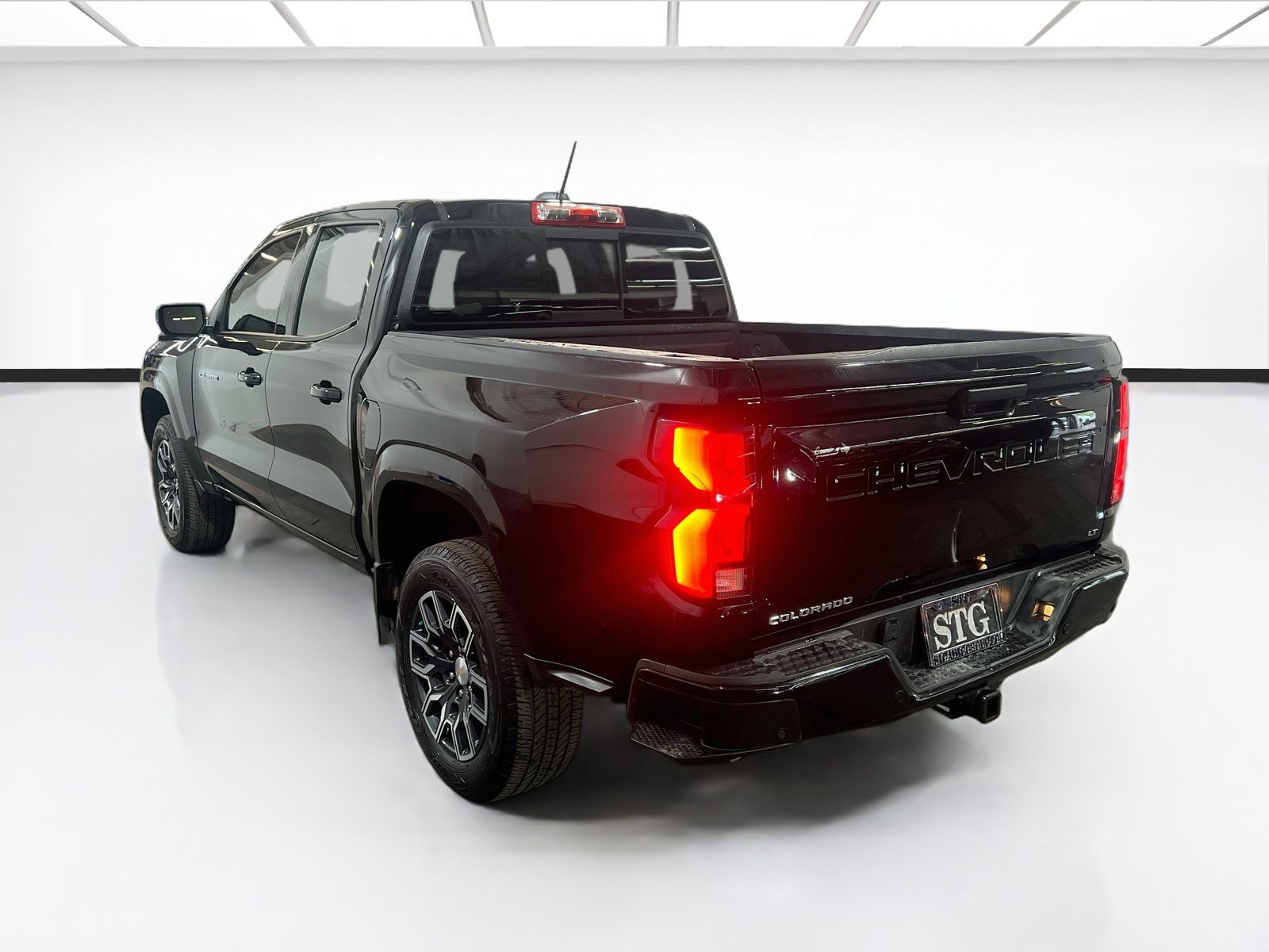 Used 2023 Chevrolet Colorado LT w/ LT Convenience Package III RWD image 6