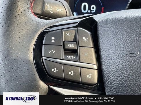 Used 2025 Ford Explorer ST-Line w/ Premium Package image 19