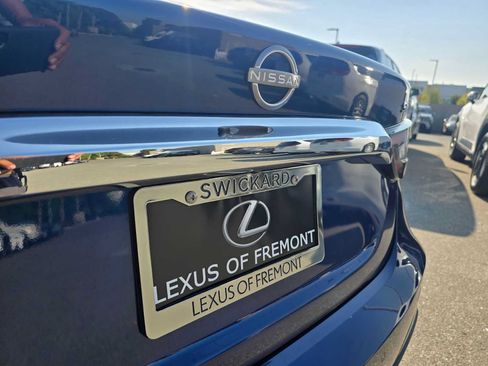 Used 2023 Nissan Maxima SV w/ Floor Mat Group FWD image 13