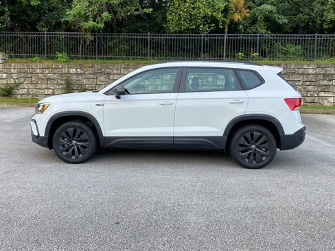 Used 2022 Volkswagen Taos S w/ IQ Drive S Package FWD image 4