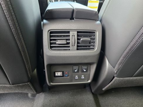 New 2026 Nissan Rogue Platinum AWD/4WD image 25
