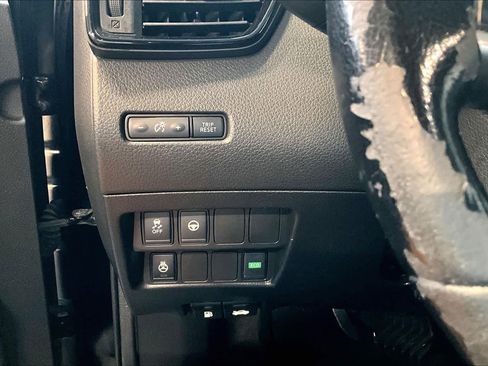 Used 2019 Nissan Rogue Sport SV w/ Technology Package FWD image 33