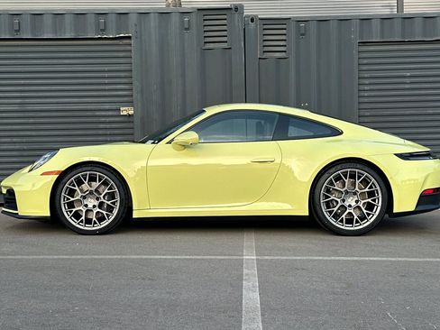 Used 2026 Porsche 911 Carrera image 2