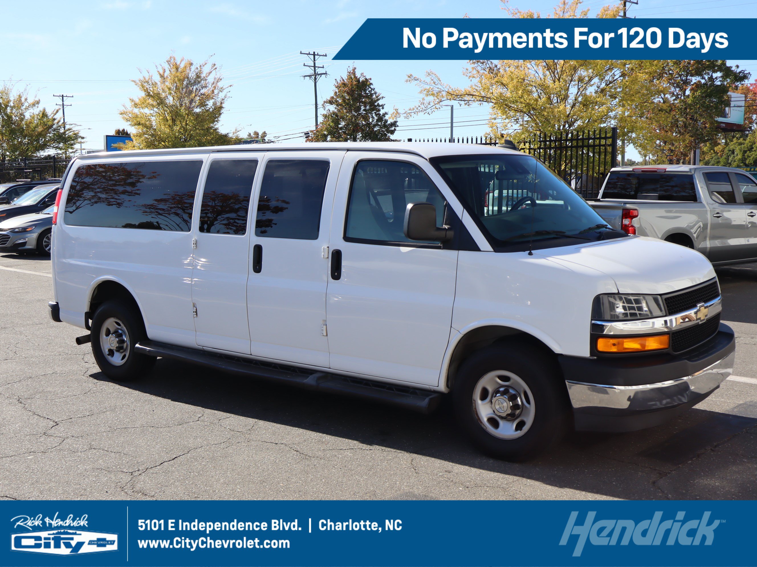 Used 2020 Chevrolet Express 3500 LT w/ LT Preferred Equipment Group RWD image 1