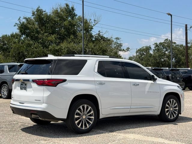Used 2022 Chevrolet Traverse Premier FWD image 6