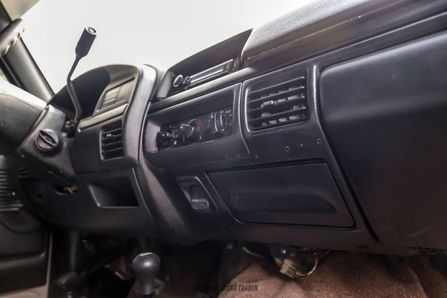 Used 1993 Ford F150 XL AWD/4WD image 65