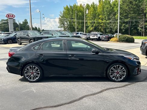 Used 2023 Kia Forte GT w/ GT2 Package FWD image 2