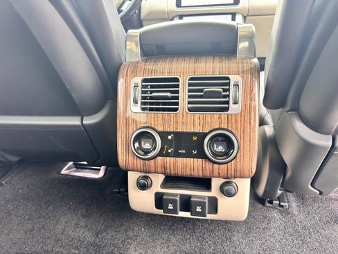 Used 2019 Land Rover Range Rover Supercharged AWD/4WD image 18